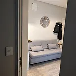 A Solo Pasos De La Playa Y Del Montevideo Shopping